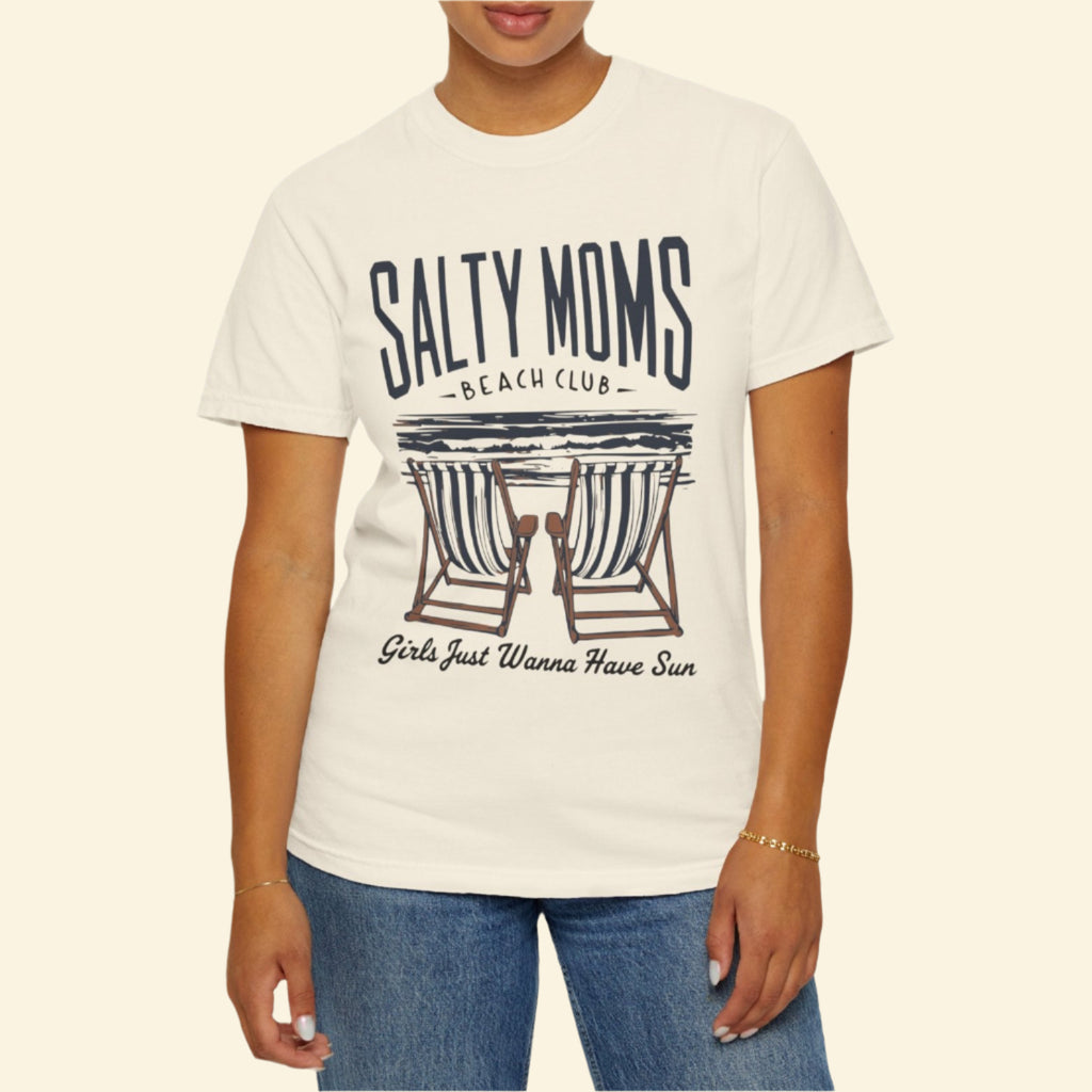 Salty Moms Beach Club T-Shirt - Summer Vibes, Fun in the Sun!