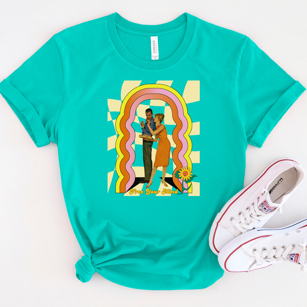 Vintage Women's Tee, 70s Style Free Your Mind Tshirt
